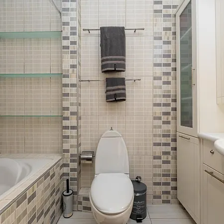 M&s Luxury * Nea Moudhania